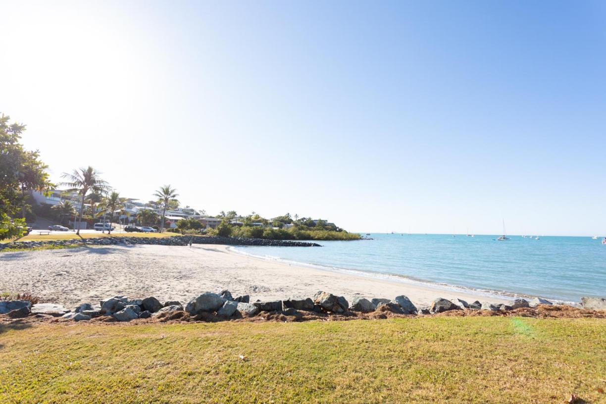 Mandalay Escape, Seclusion & Serenity With A Pool Airlie Beach Extérieur photo