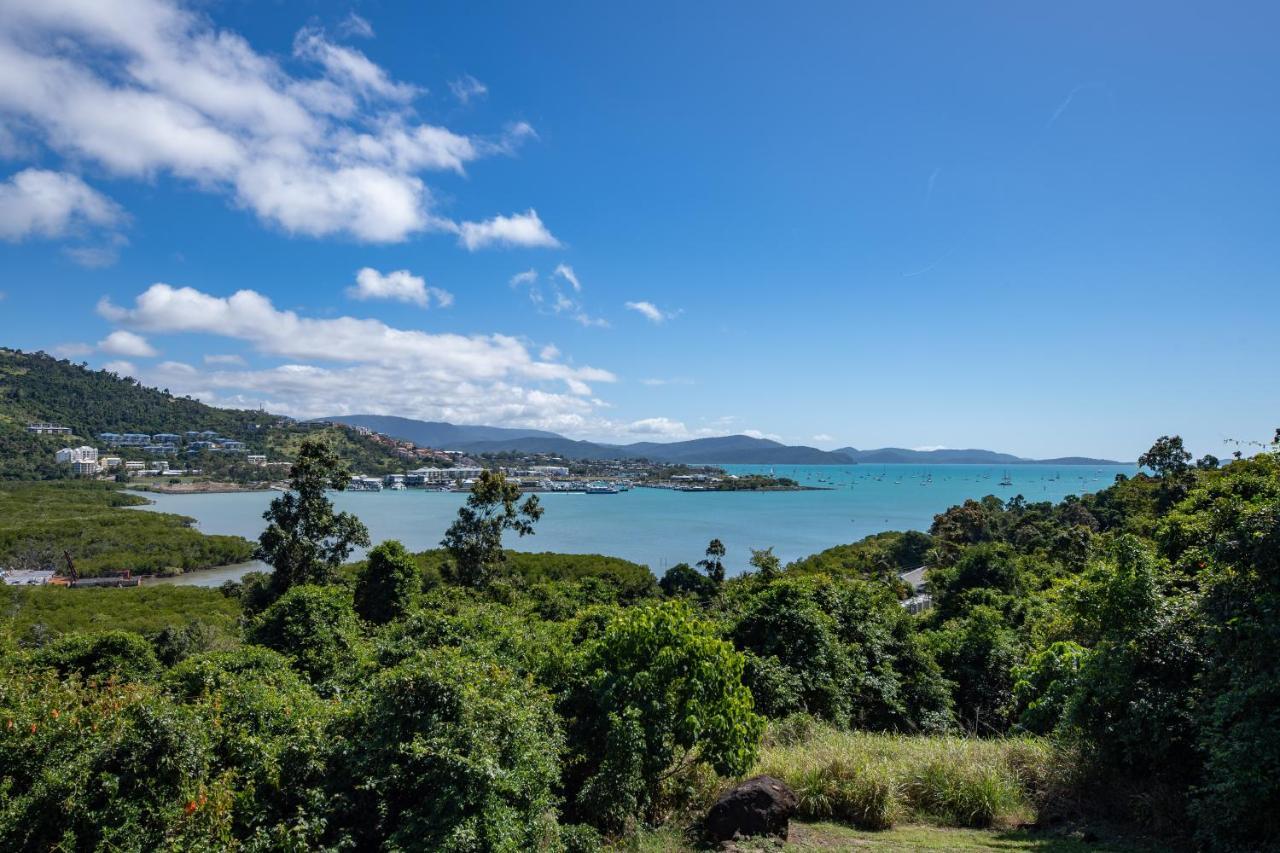 Mandalay Escape, Seclusion & Serenity With A Pool Airlie Beach Extérieur photo